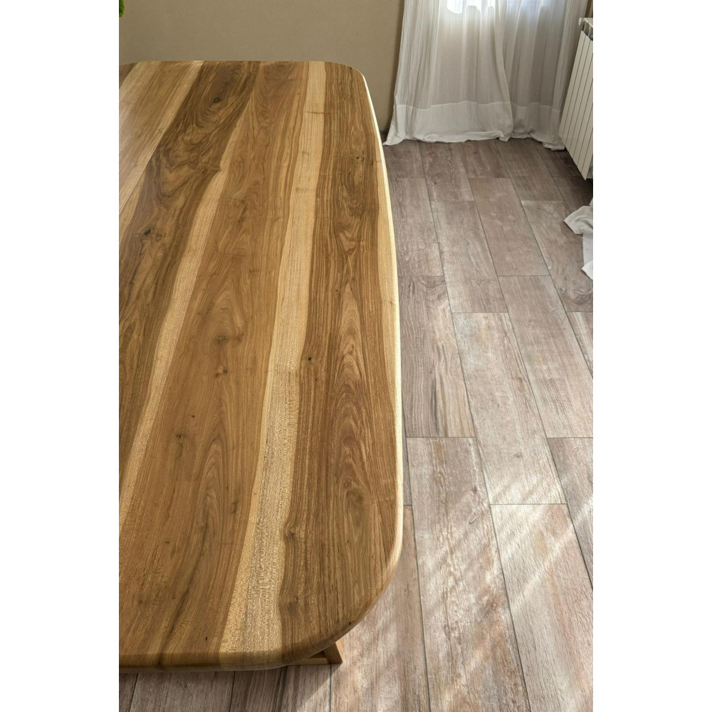Mesa de comedor Serena madera maciza petiribi Mesa de comedor Serena madera maciza petiribi