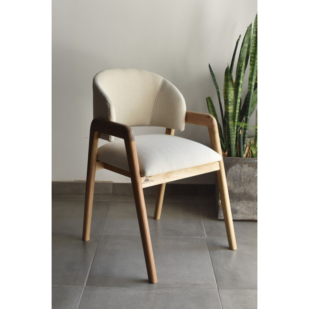 Silla Roma con Apoyabrazos Lino Spazio Crudo Madera Petiribi Stock entrega inmediata